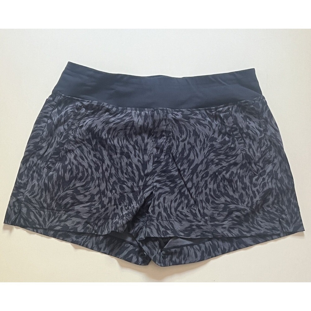 Athleta Trekkie North Shorts Women 14 Blue Animal Print Pocket Athletic Running
